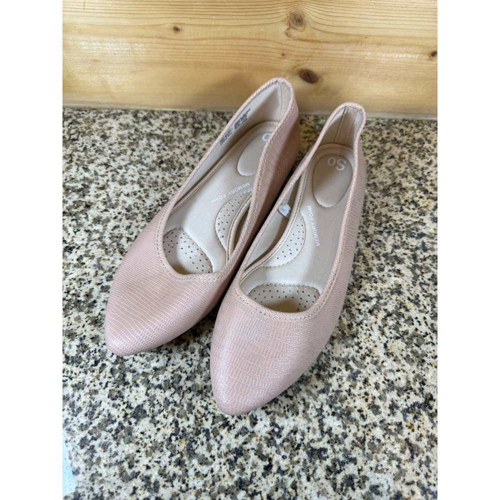 SO Titi Nude Pointed Toe Flats Snakeskin Texture Memory Foam Size 8 SOHITIDENUDE
